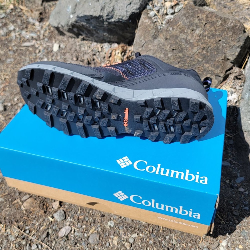 Columbia Womens Black Shoe - Picture 3 of 3